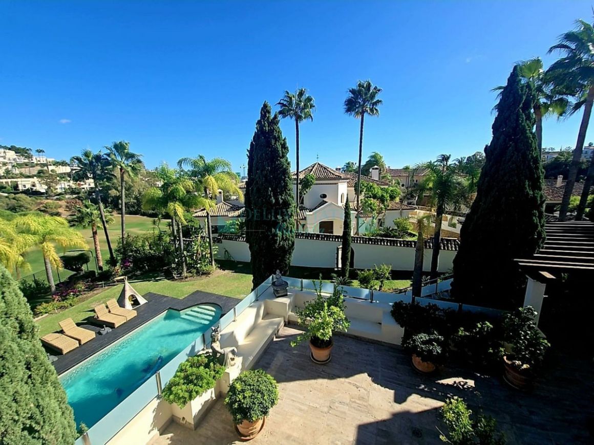 Villa for rent in  La Quinta, Benahavis