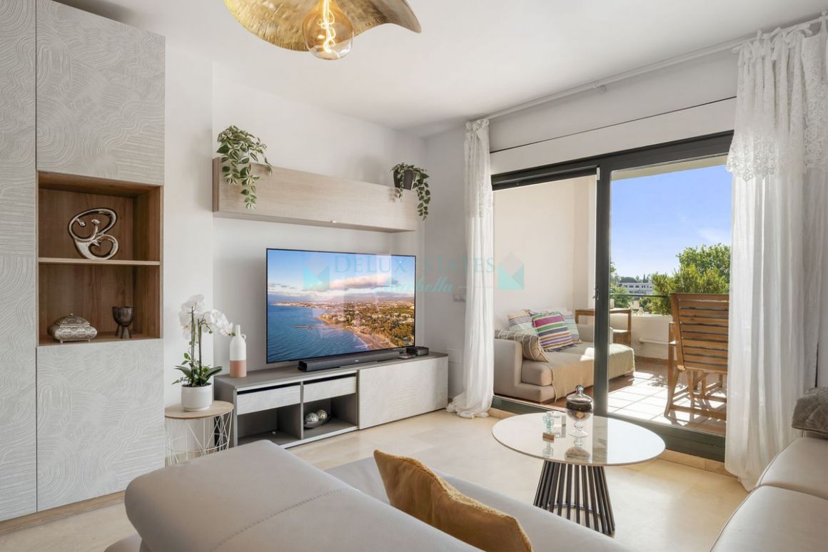 Apartment for sale in  Bel Air, Estepona