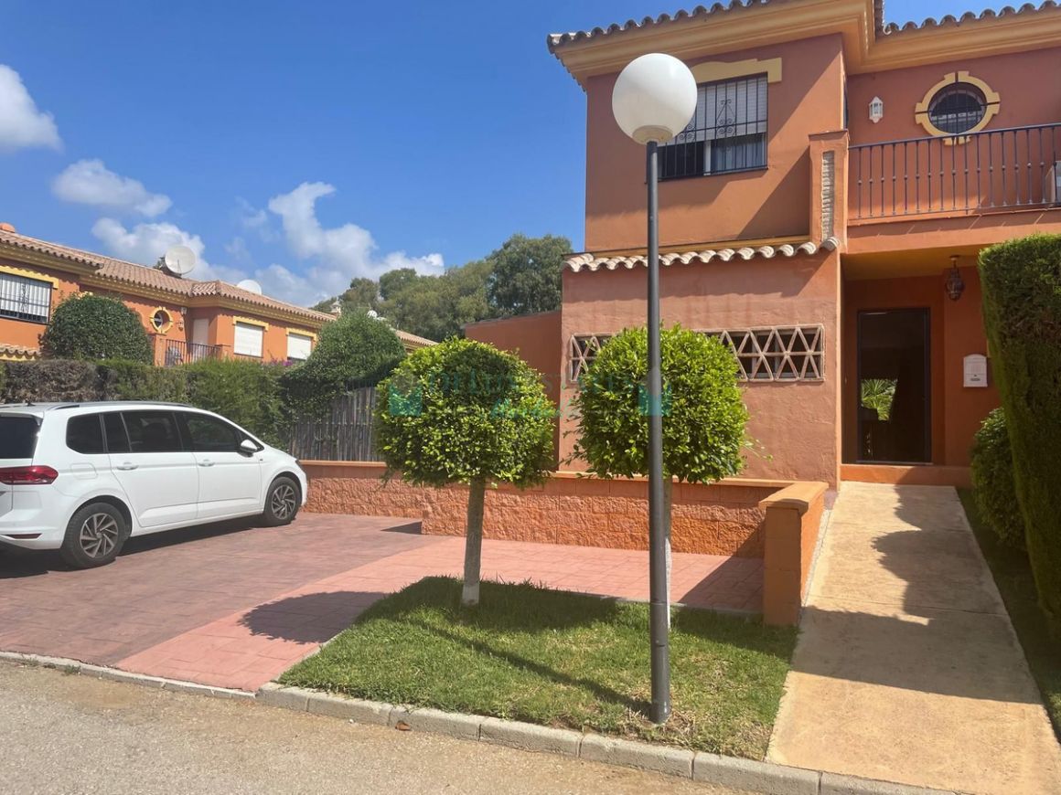 Town House for sale in  New Golden Mile, Estepona