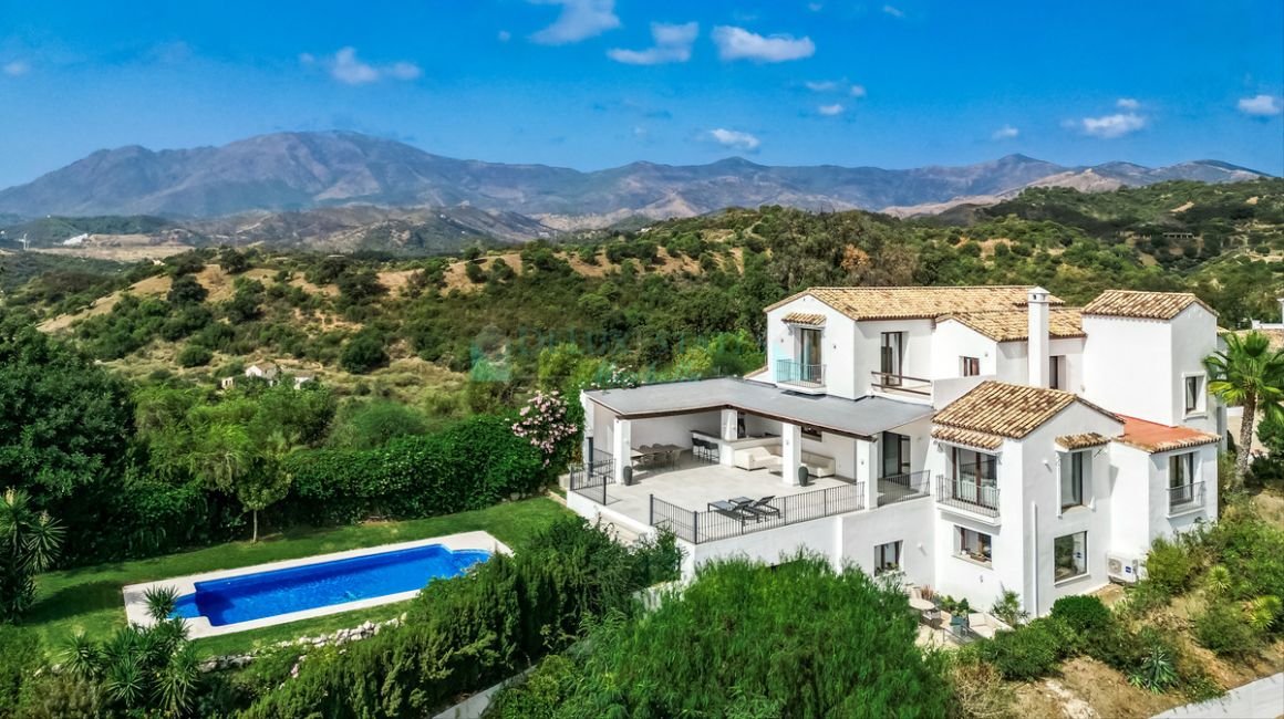 Villa en venta en Estepona