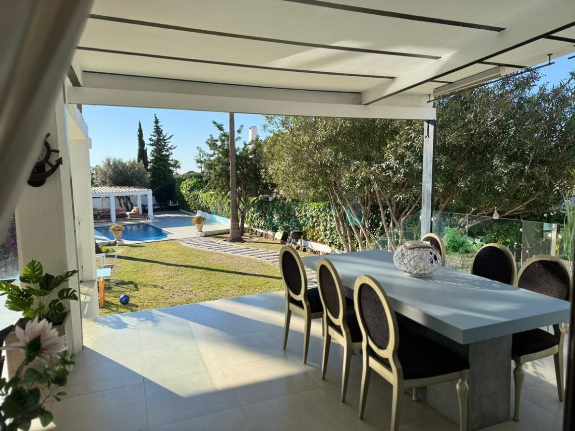 Semi Detached Villa for sale in Marbella