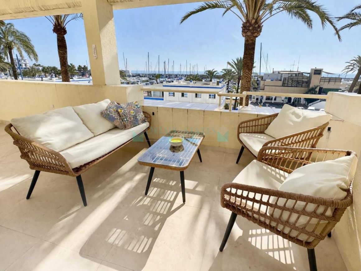 Apartamento en alquiler en Estepona