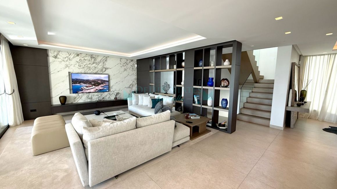 Villa for rent in  Los Flamingos, Benahavis