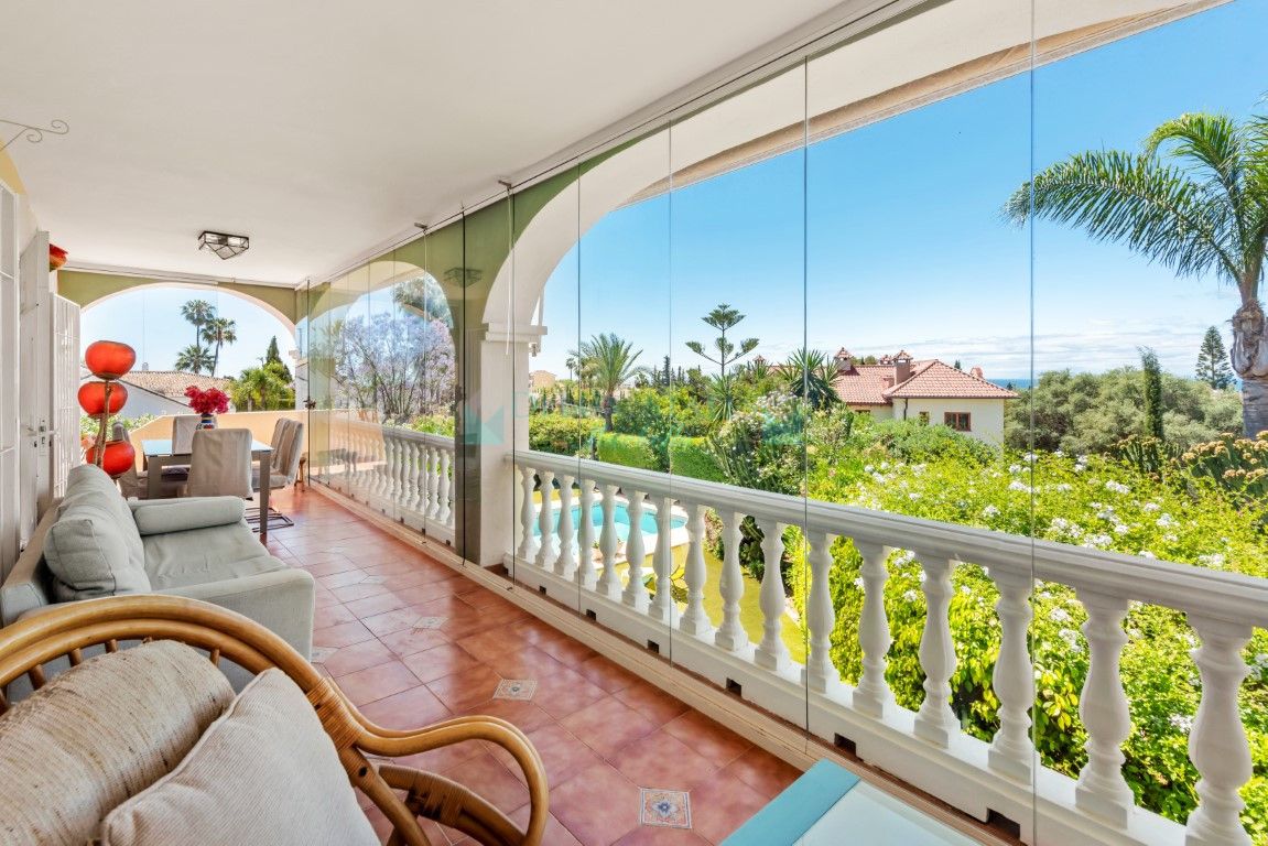 Villa in El Rosario, Marbella East