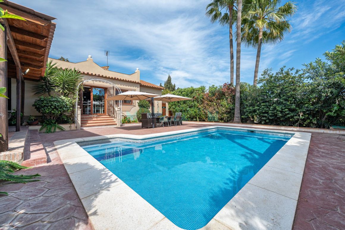 Villa for sale in Marbella