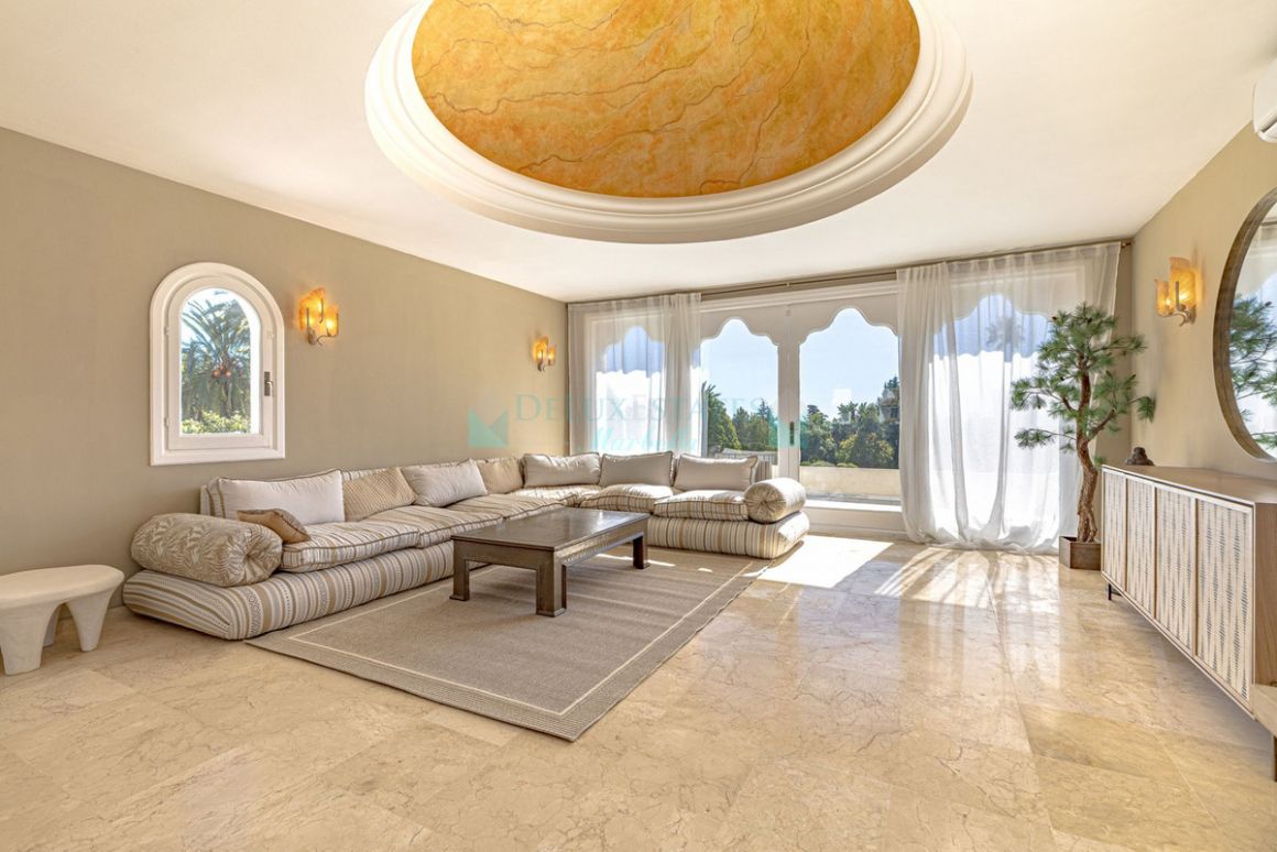 Semi Detached Villa for rent in Estepona