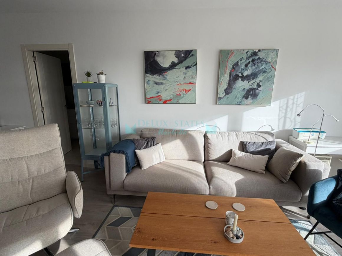 Penthouse for rent in  La Campana, Nueva Andalucia