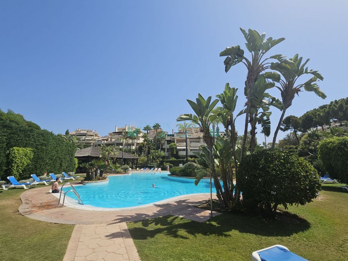 Ground Floor Apartment in Benahavis