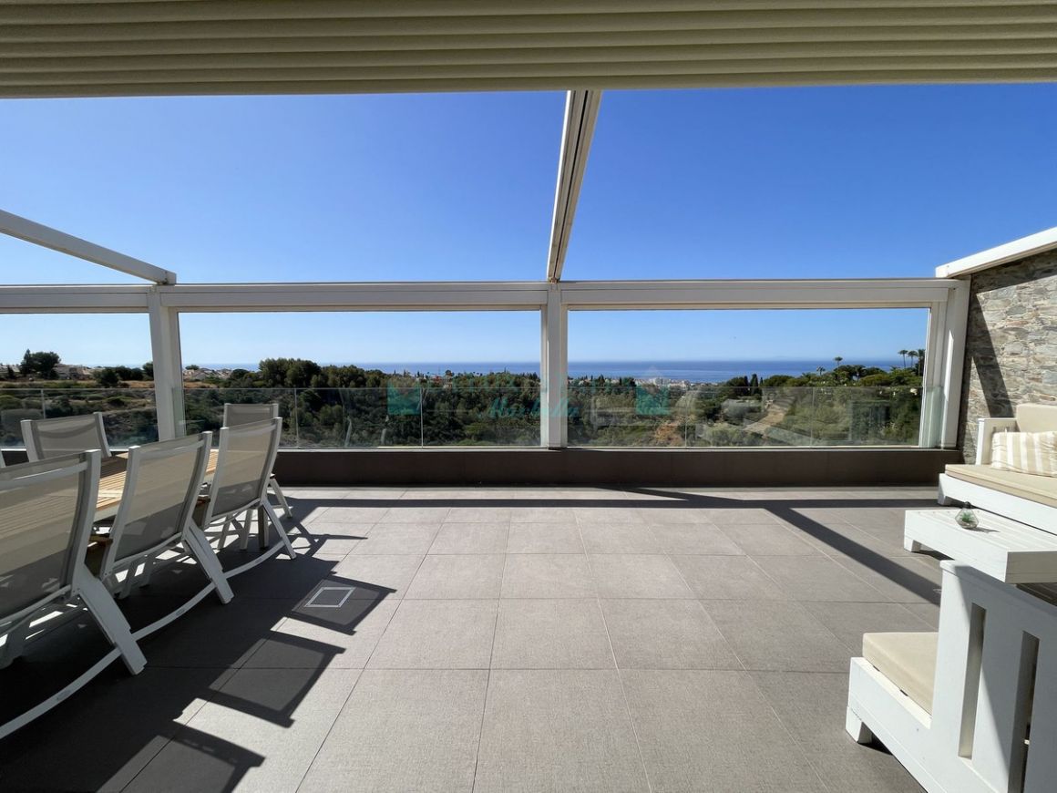 Penthouse for rent in  Sierra Blanca, Marbella Golden Mile