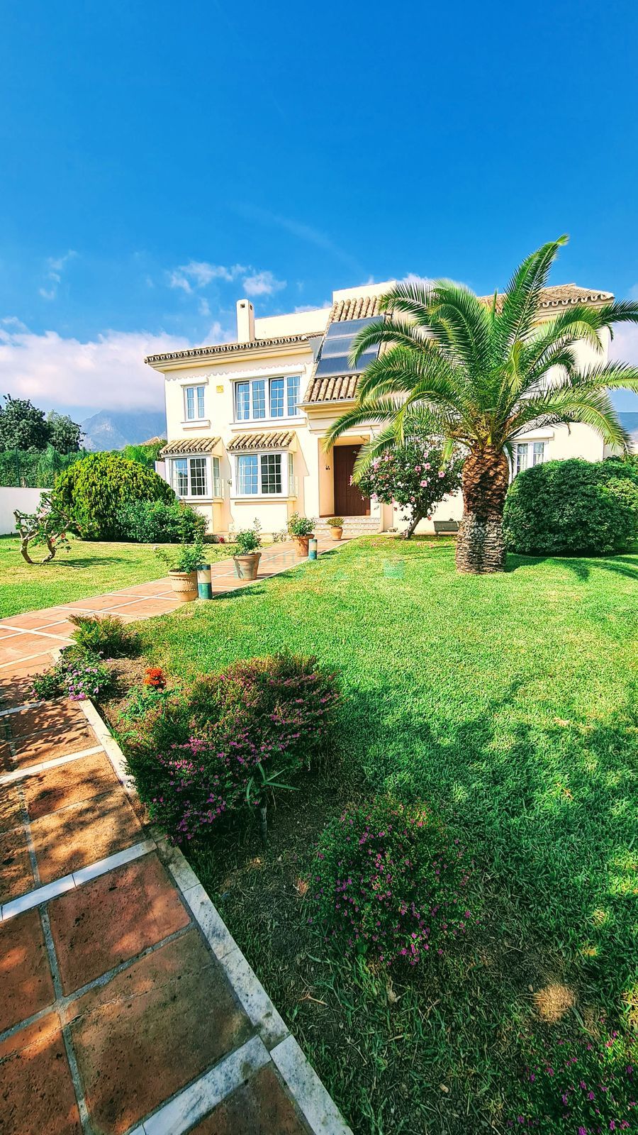 Villa for rent in Marbella