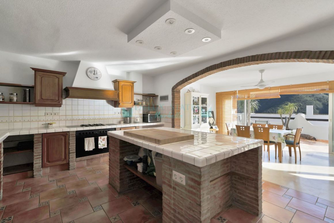 Apartamento Planta Baja en venta en Benahavis