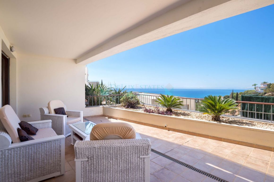Ground Floor Apartment for sale in  Los Altos de los Monteros, Marbella East