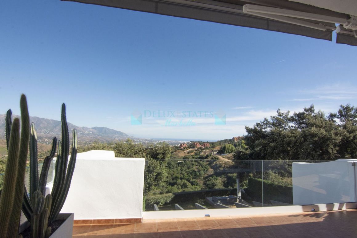 Apartamento en venta en  La Mairena, Marbella Este