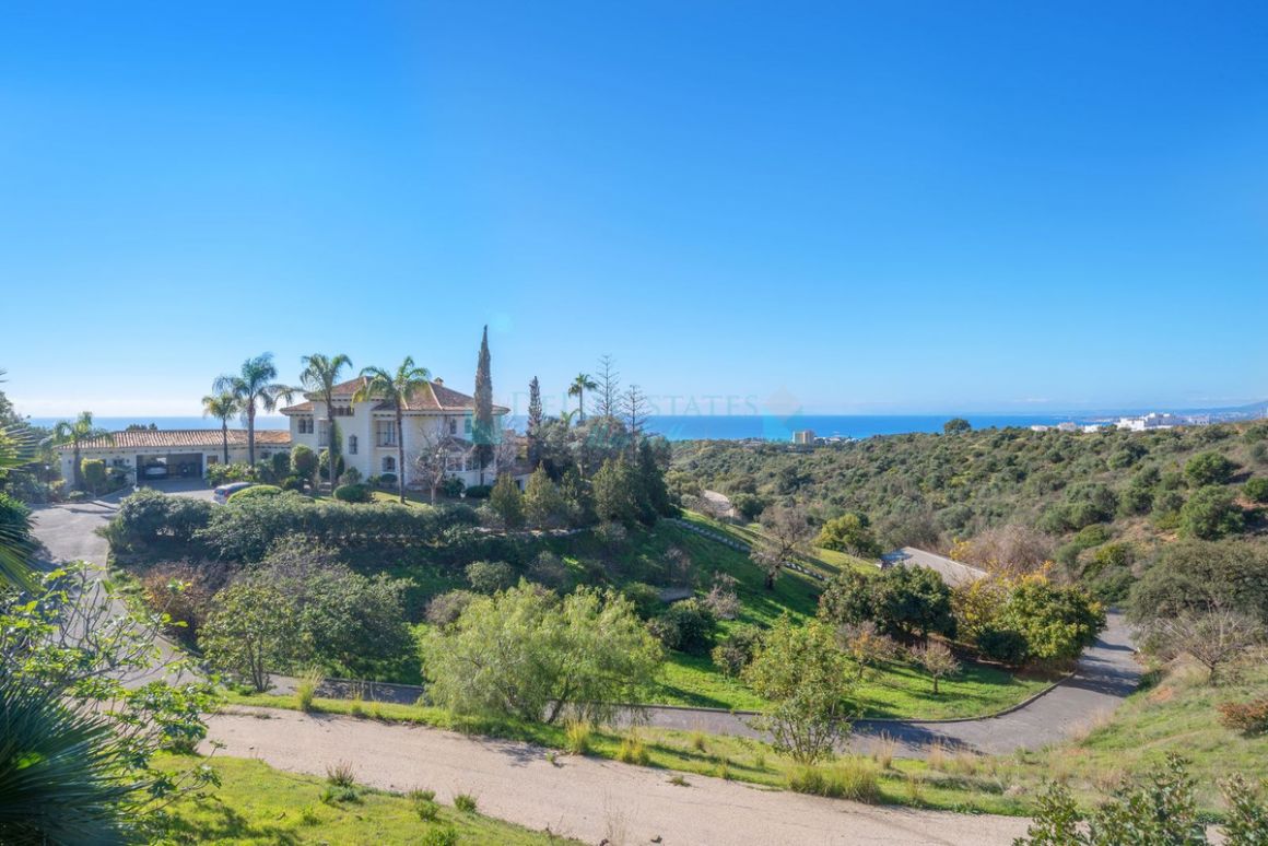 Villa en Los Altos de los Monteros, Marbella Este