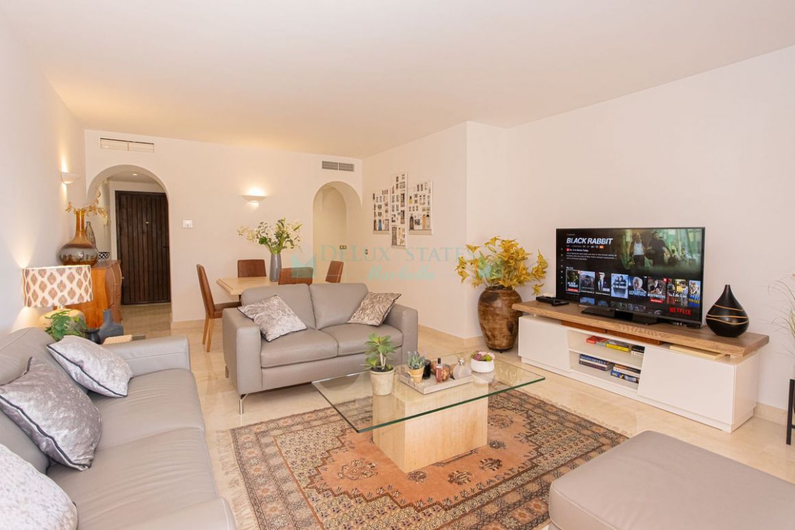 Ground Floor Apartment for sale in  Los Flamingos, Benahavis