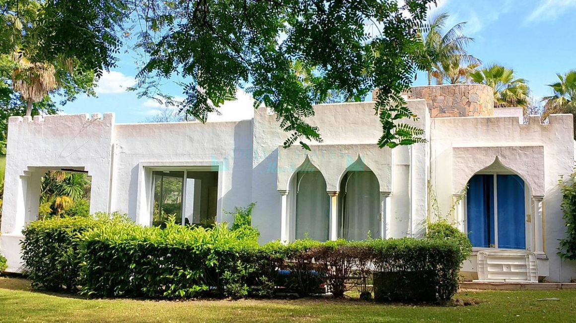 Villa en New Golden Mile, Estepona