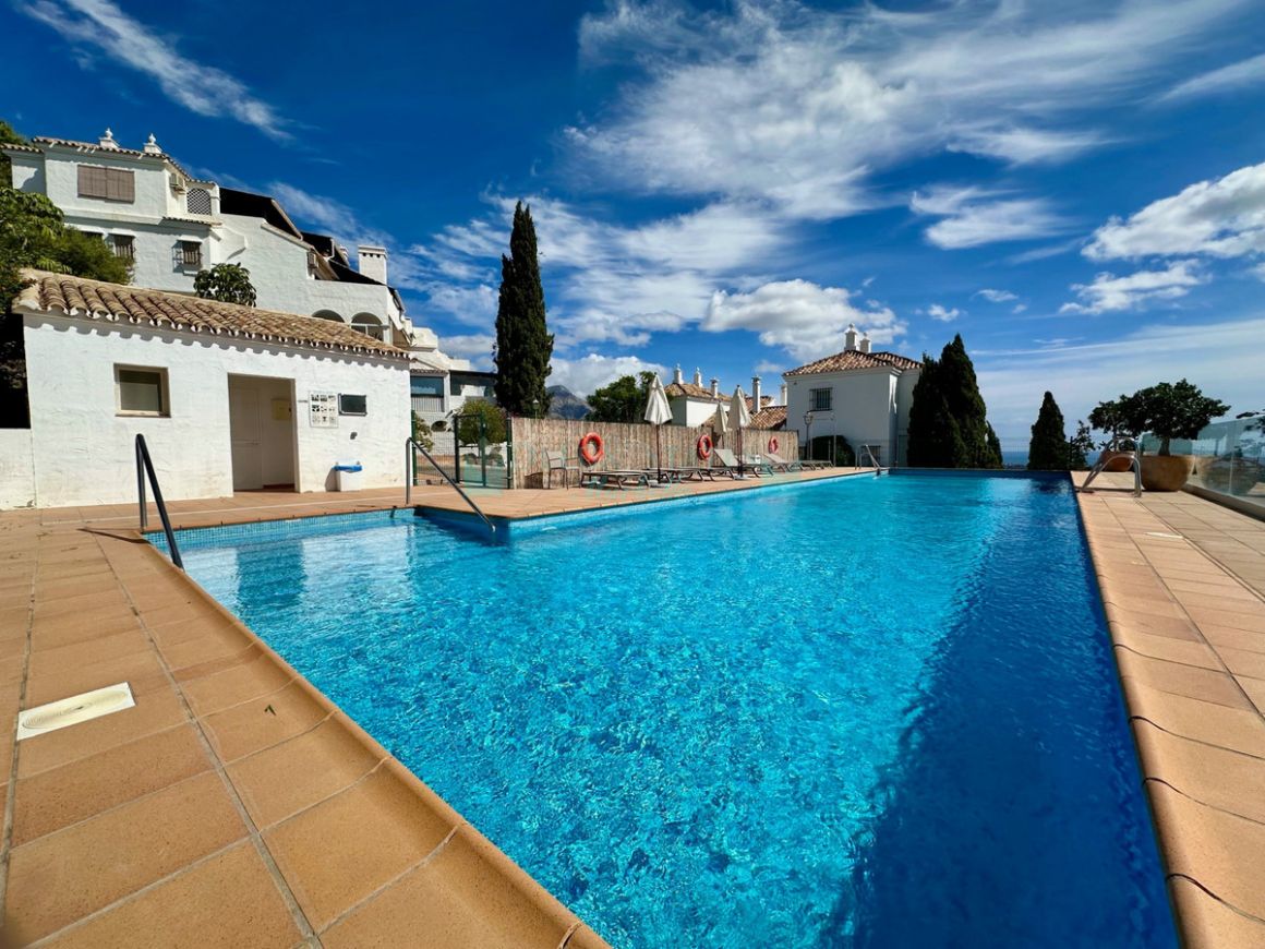 Apartment in Benahavis