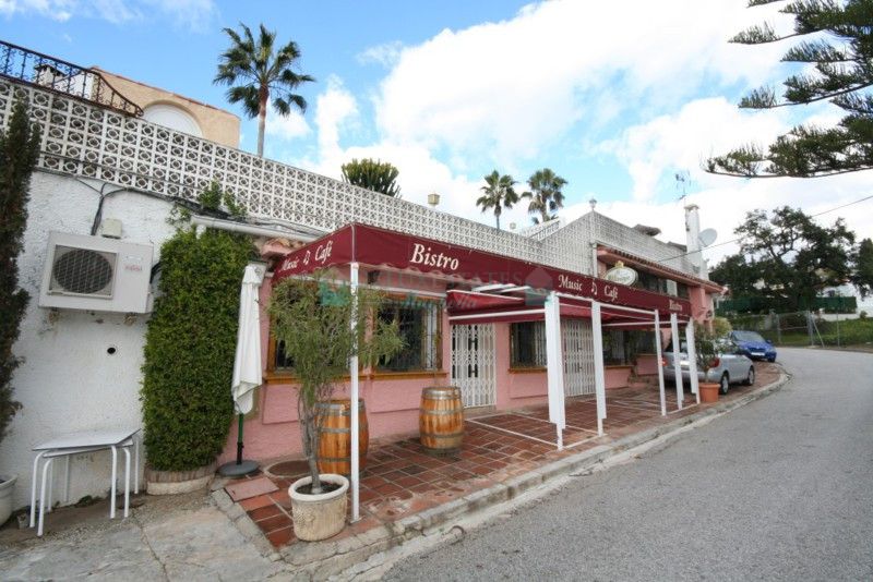 Bar in Elviria, Marbella East
