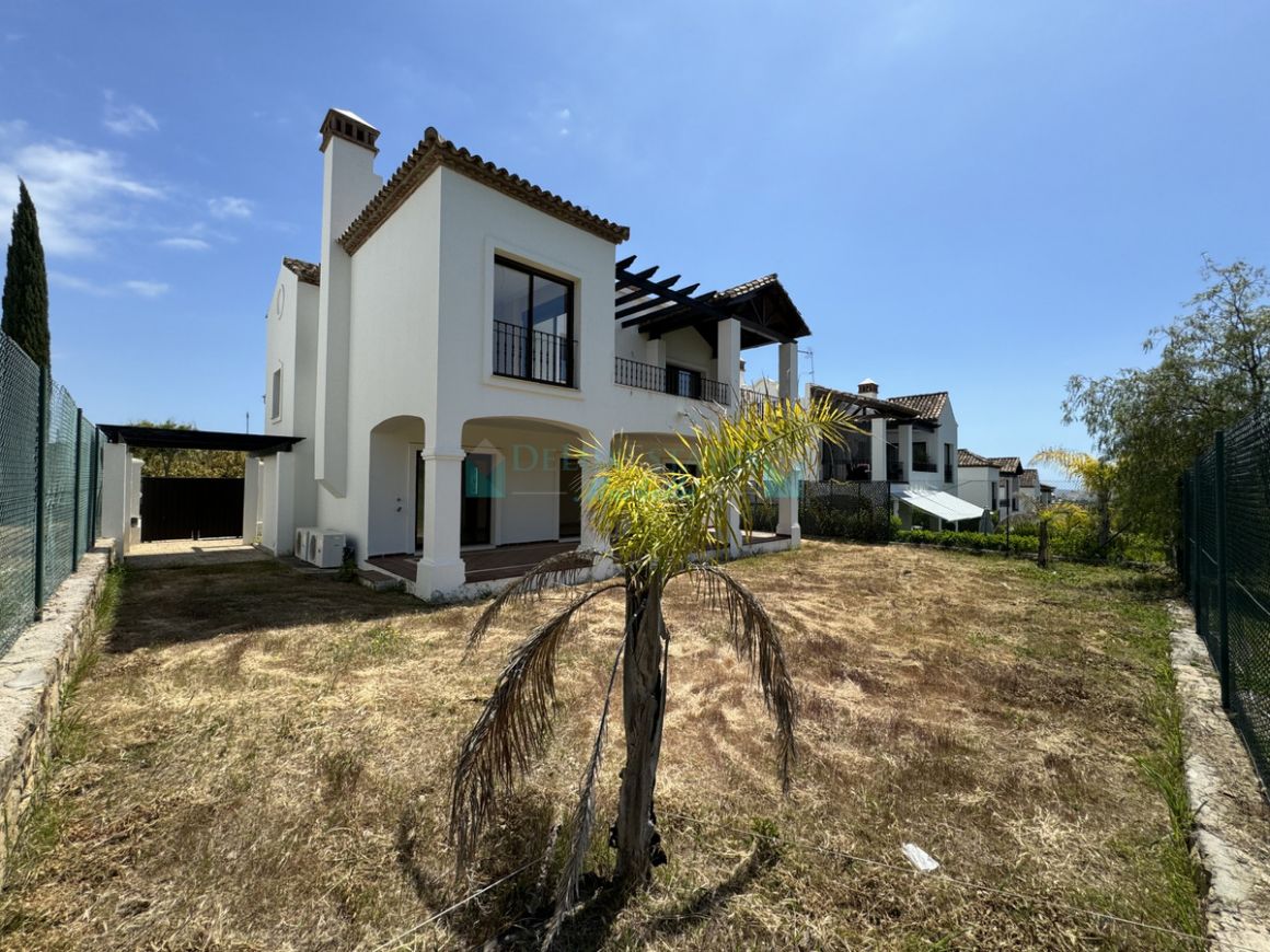 Semi Detached Villa in Estepona