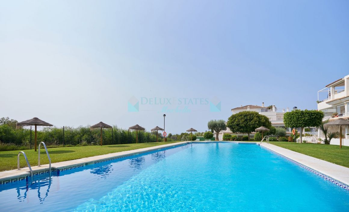 Apartment in Rio Real, Marbella East