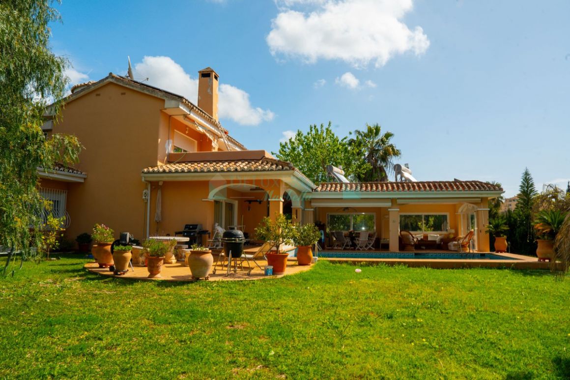 Villa en Elviria, Marbella Este