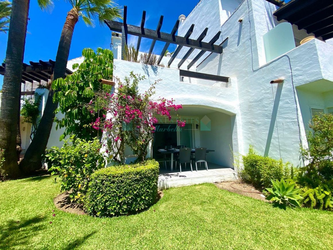 Town House for sale in  Costalita, Estepona