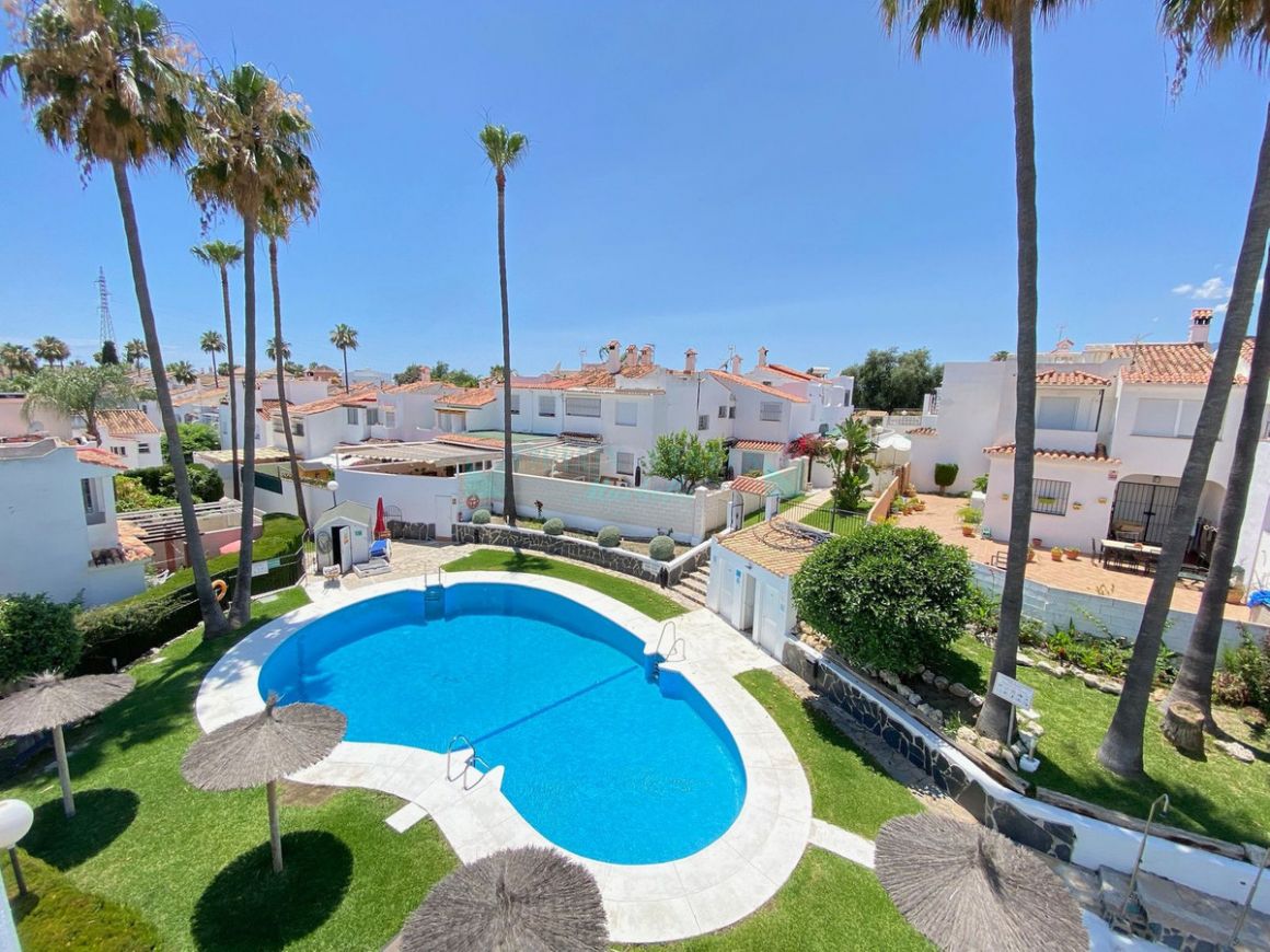 Villa for rent in Estepona