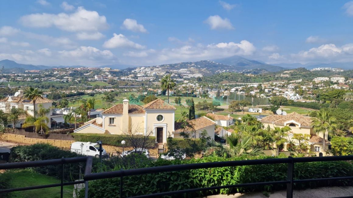 Ground Floor Apartment for rent in Nueva Andalucia