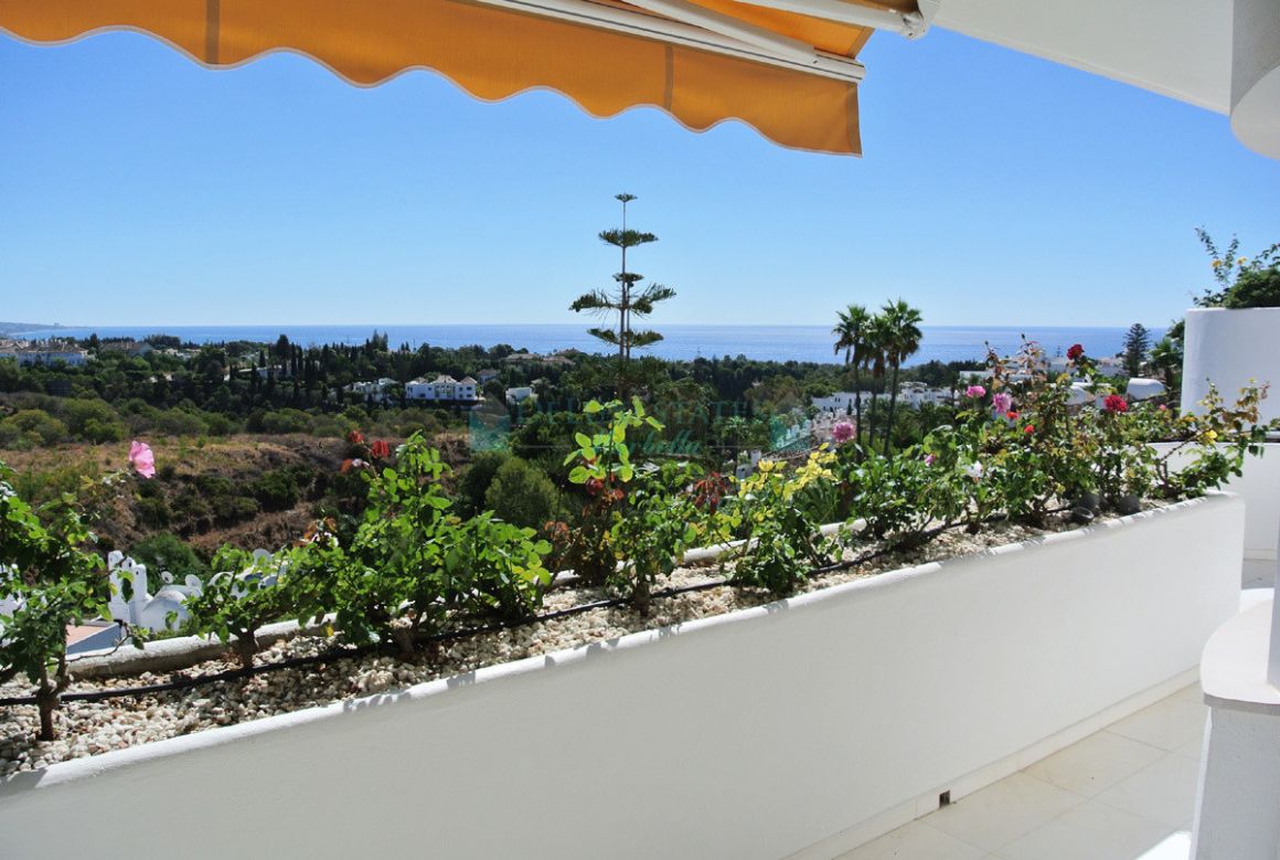 Penthouse for rent in Marbella Golden Mile