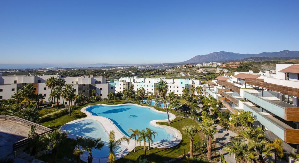 Apartamento Planta Baja en venta en  Los Flamingos, Benahavis