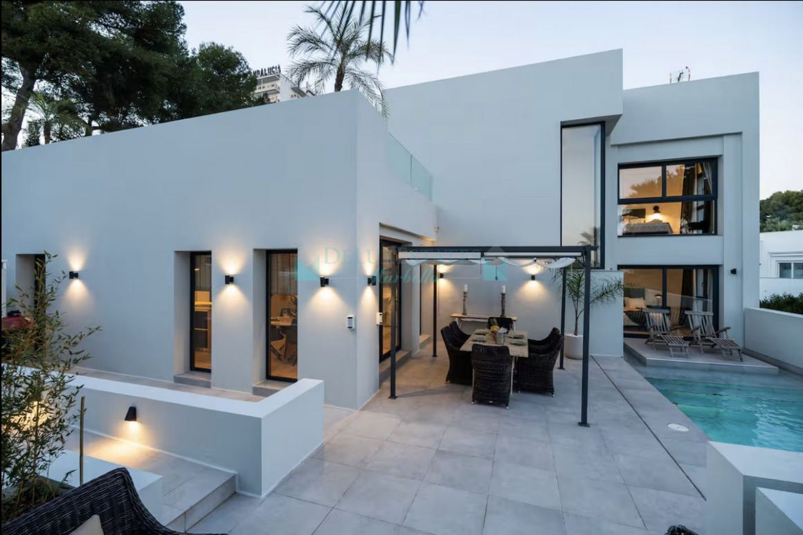 Villa for rent in Nueva Andalucia