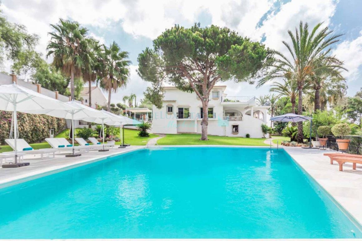 Villa in Rio Real, Marbella East