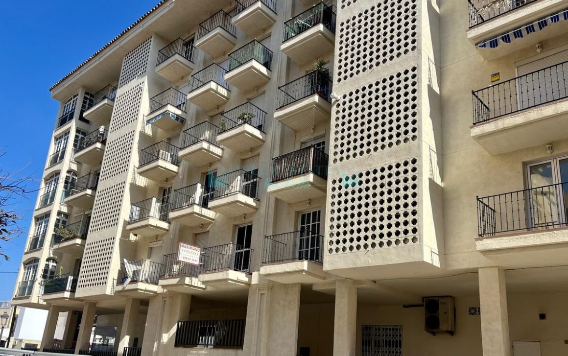 Apartamento en venta en Estepona