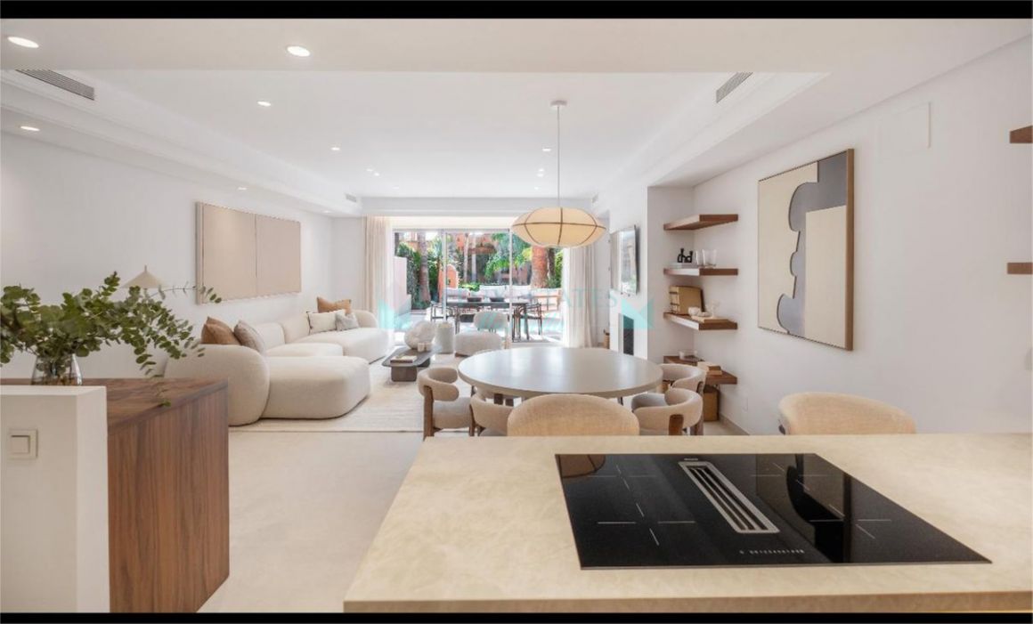 Town House for rent in Marbella