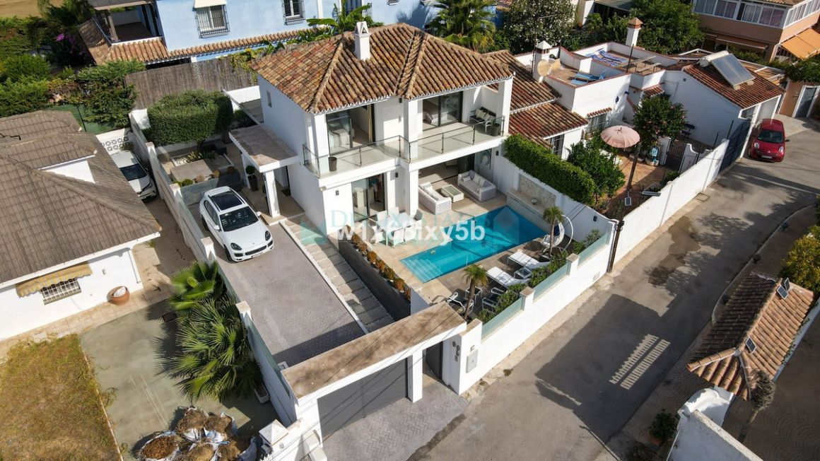 Villa for sale in San Pedro de Alcantara