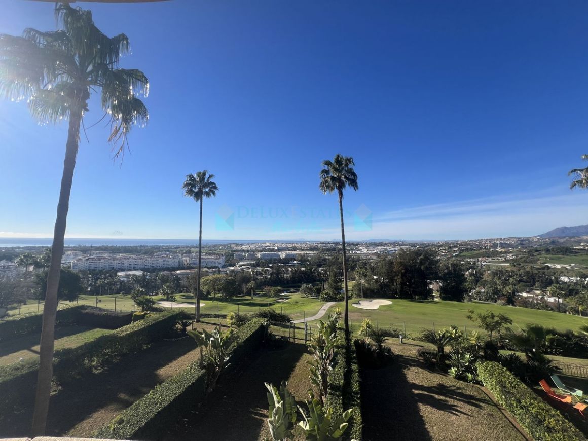 Apartment for sale in Nueva Andalucia