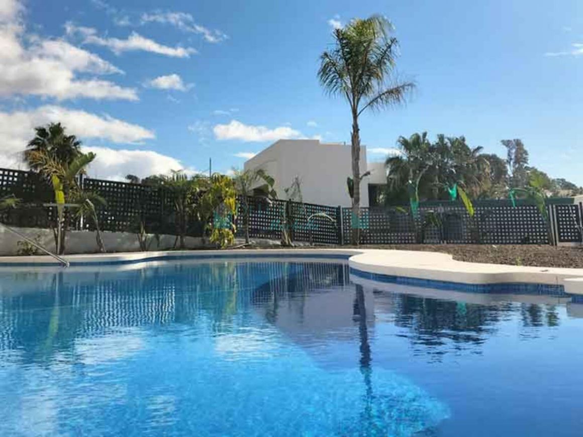 Town House for rent in  New Golden Mile, Estepona