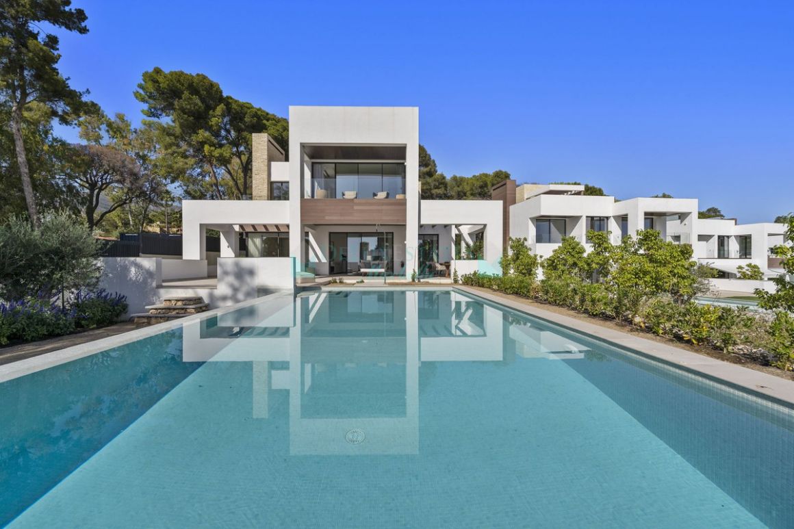 Villa for sale in Marbella Golden Mile