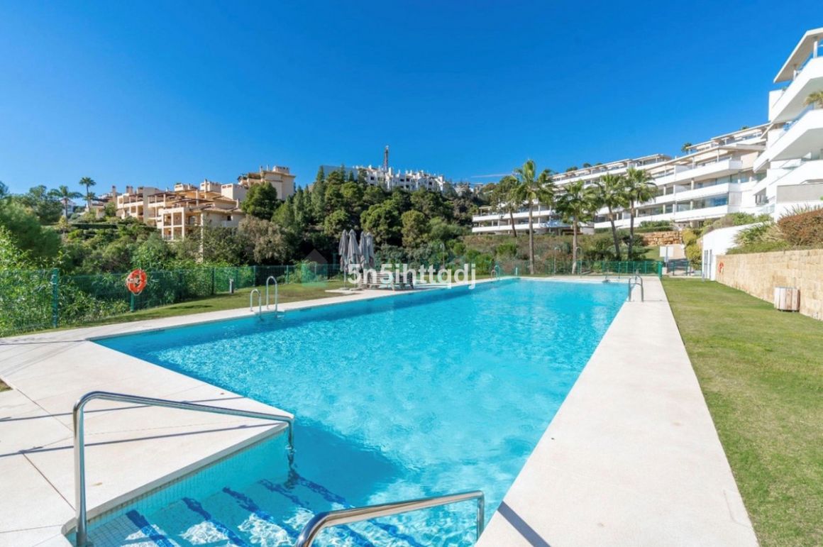 Apartamento Planta Baja en venta en Benahavis