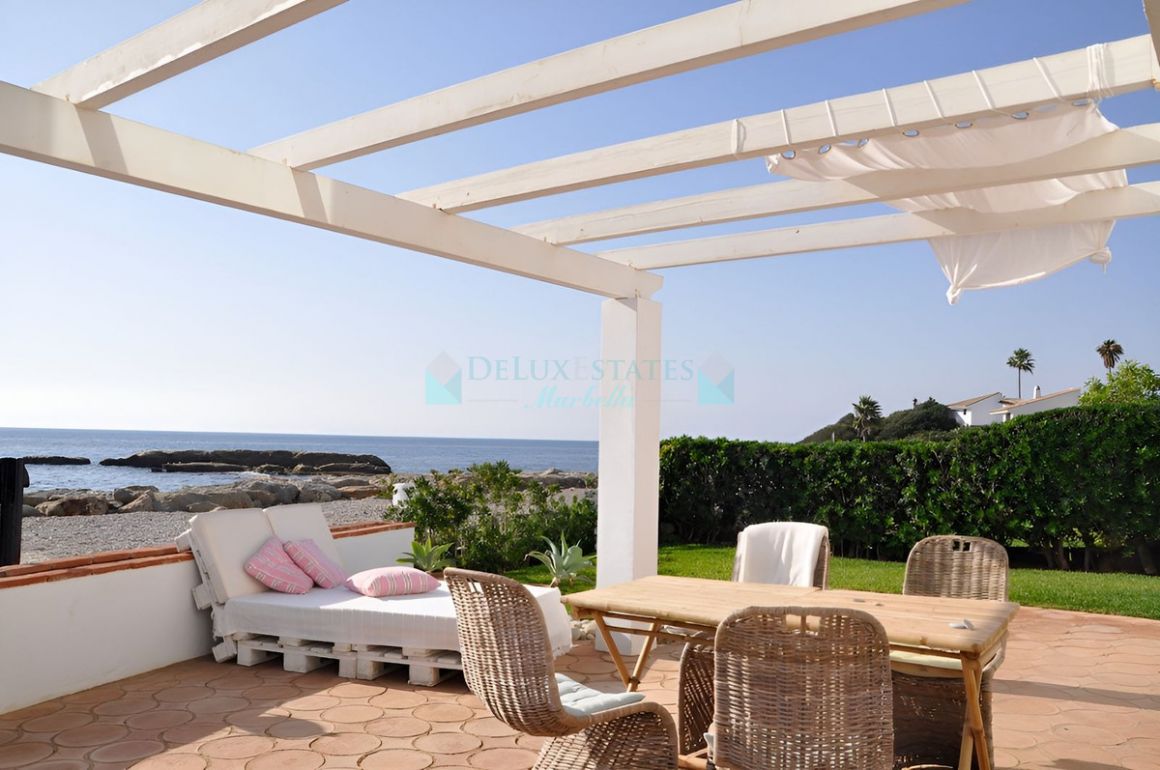 Villa en venta en Estepona