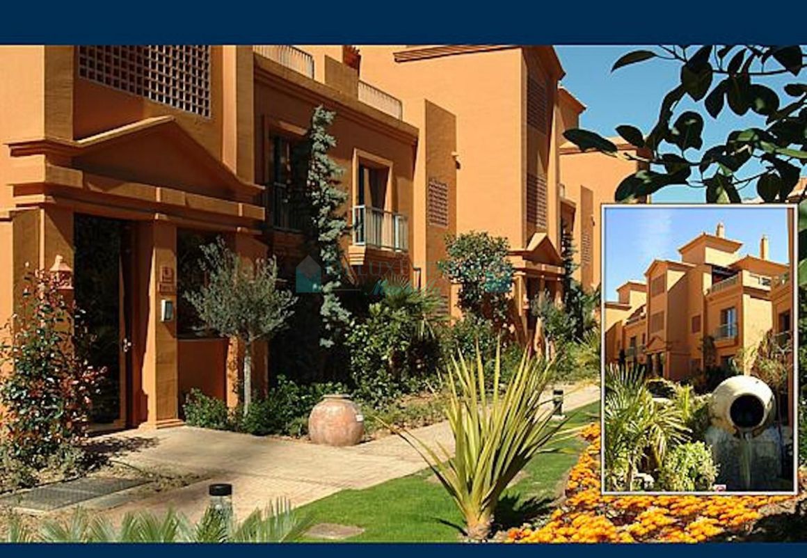 Ground Floor Apartment for sale in  Atalaya, Estepona