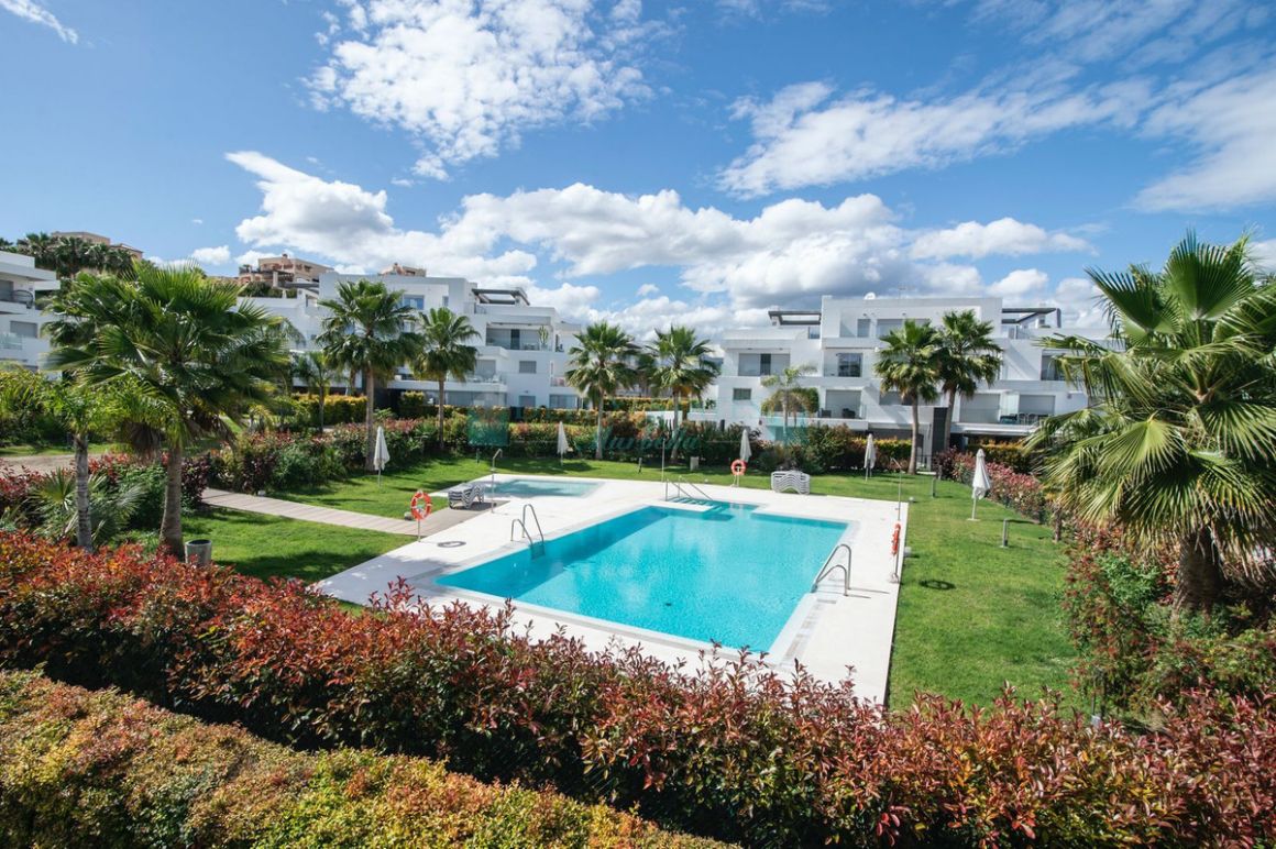 Apartment for rent in  Atalaya, Estepona