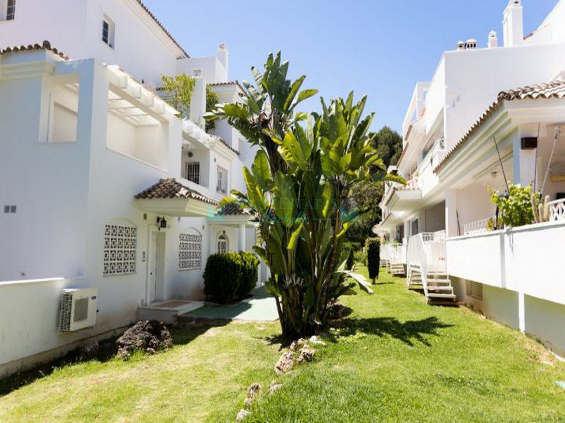 Apartamento en venta en  Rio Real, Marbella Este