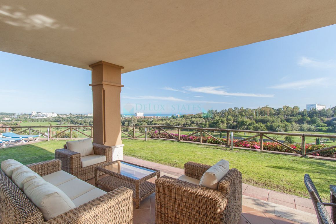 Semi Detached Villa for rent in  Santa Clara, Marbella East