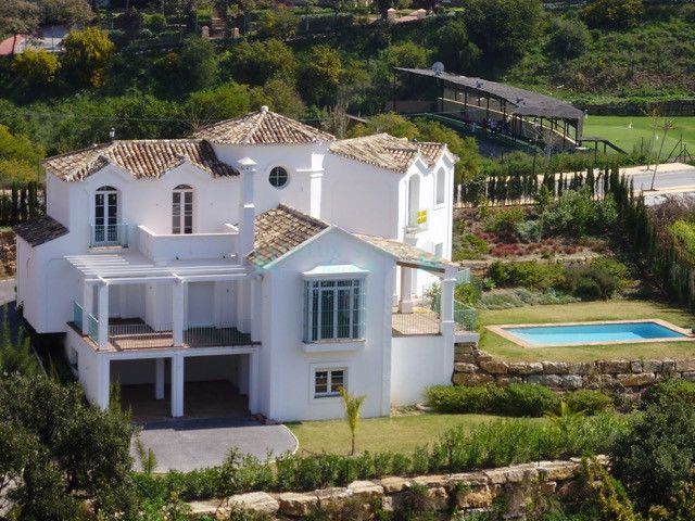 Villa for rent in  Elviria, Marbella East