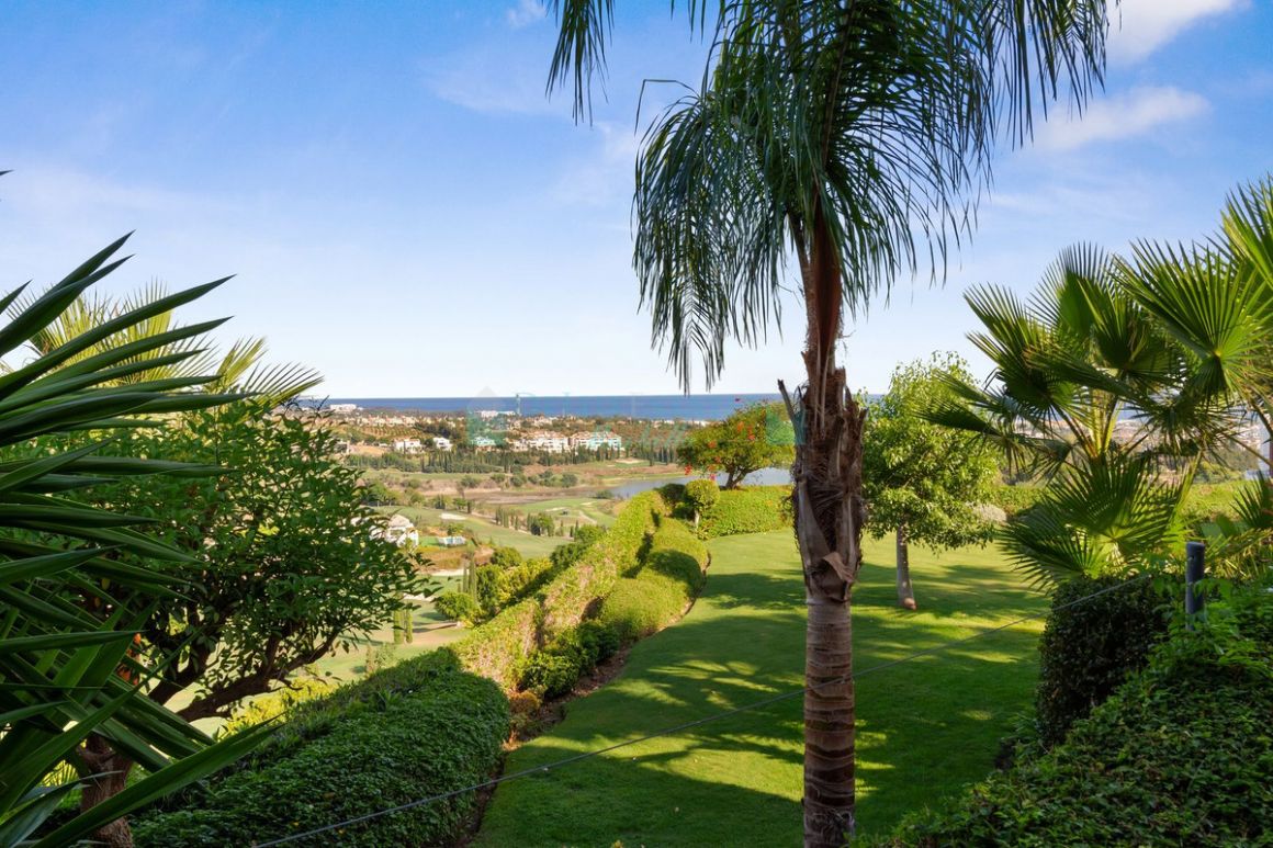 Ground Floor Apartment for sale in  Los Flamingos, Benahavis