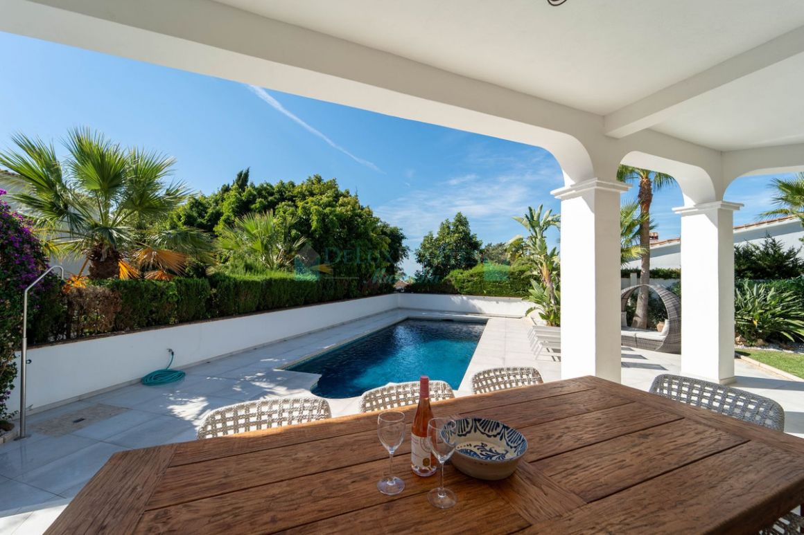 Villa for sale in  Marbesa, Marbella East