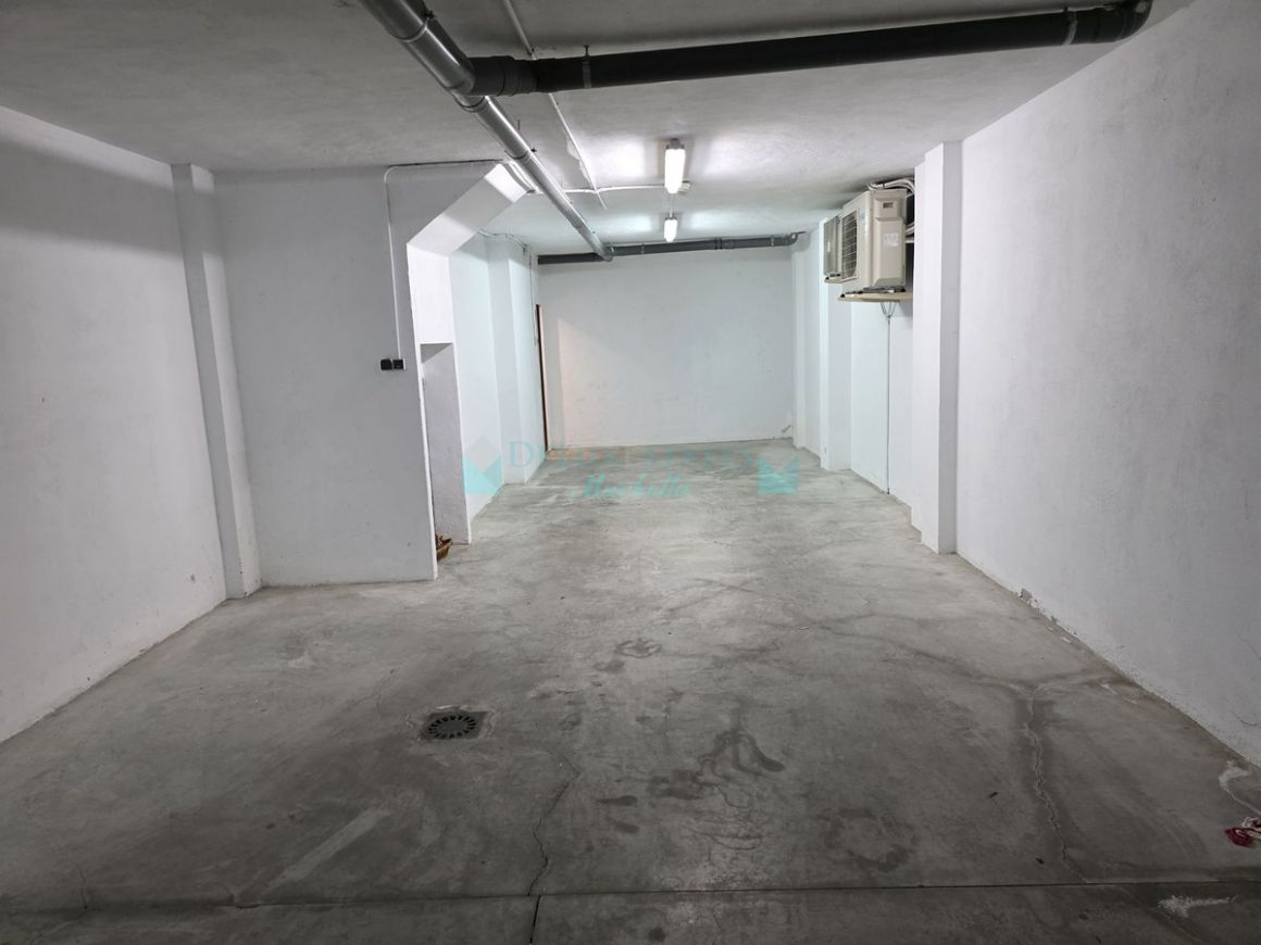 Town House for rent in Benahavis