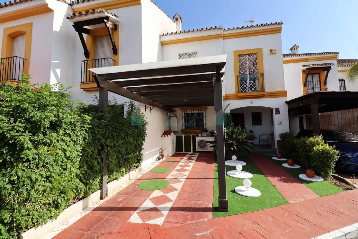 Town House for sale in  Diana Park, Estepona