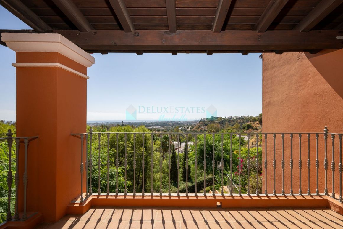Apartment in Benahavis